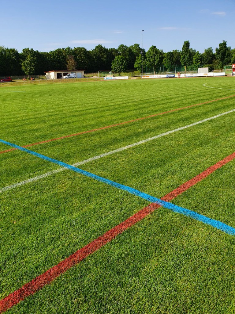 Farbige Sportplatzmarkierung mit Sport-Lines Direktfarbe